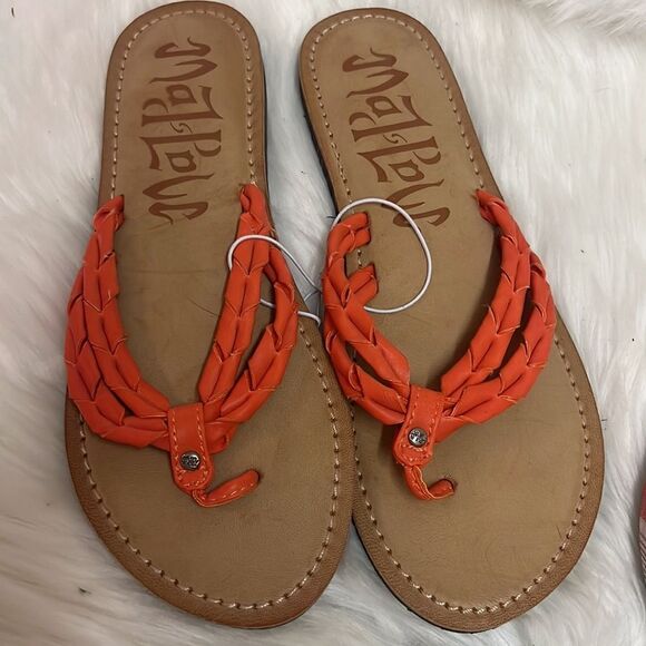 Capelli  Sand Rhinestone Flip Flops Mad Love and Mossino Supply Size 8 D18 - Picture 3 of 5